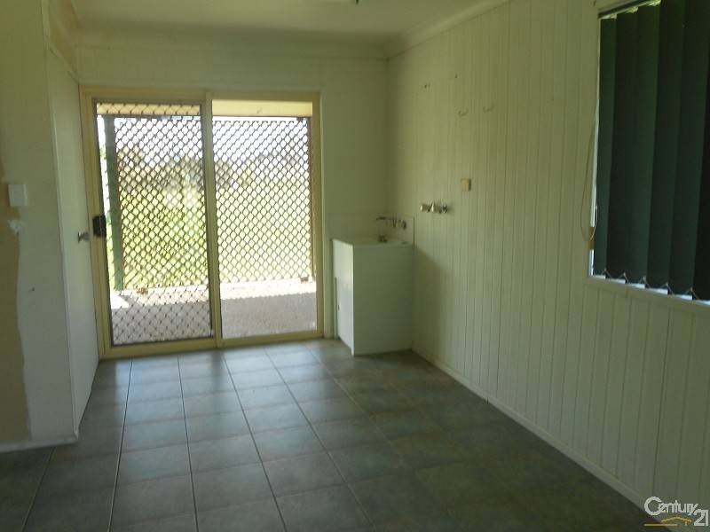 89 Douglas Street, Gracemere QLD 4702