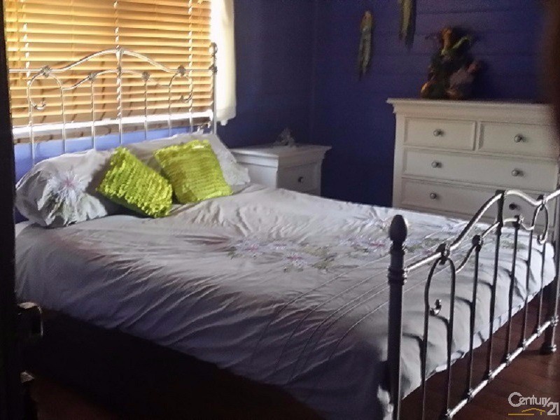 28 Morgan St, Mount Morgan QLD 4714