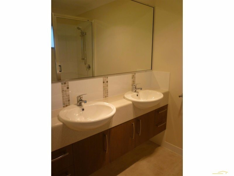 17 Premier Court, Gracemere QLD 4702