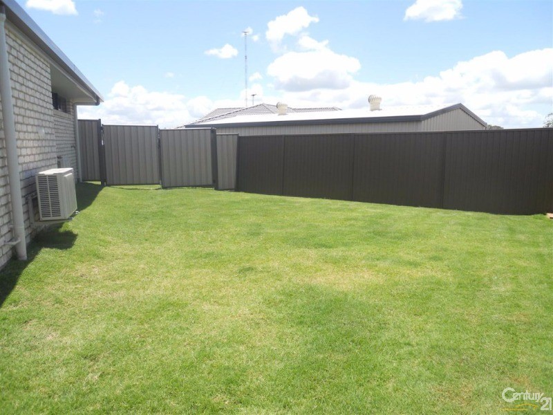 17 Premier Court, Gracemere QLD 4702