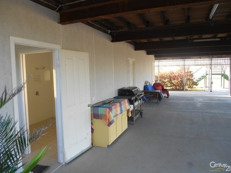 89 Fairy Bower Rd, Fairy Bower QLD 4700