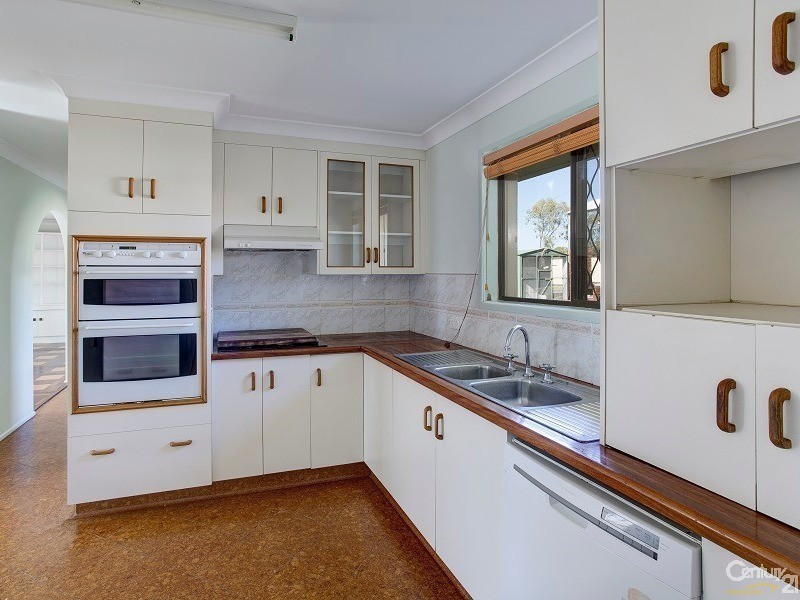 76 Cherryfields Rd, Gracemere QLD 4702