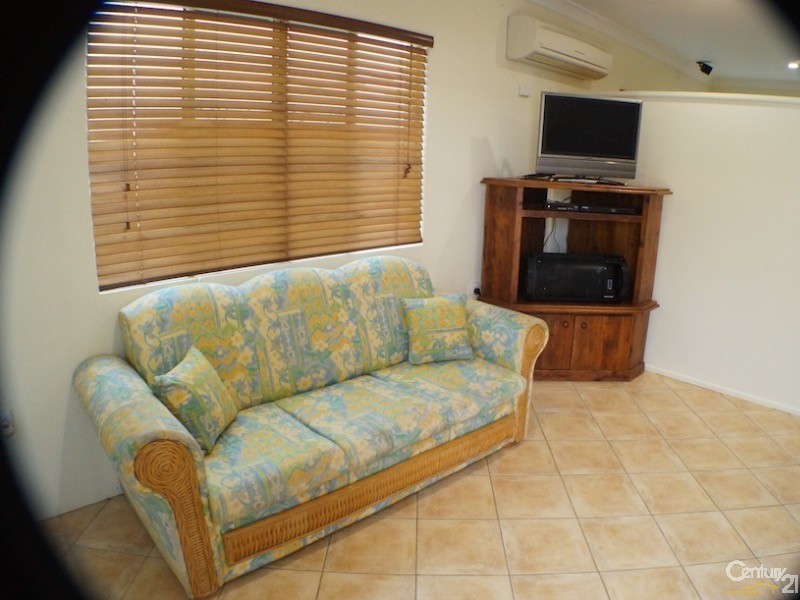 Keppel Sands QLD 4702