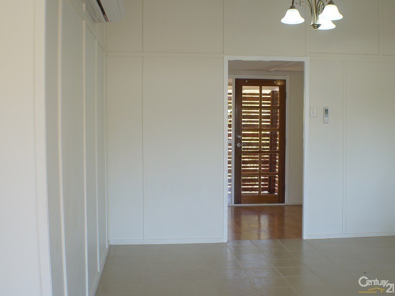 35 Card Street, Berserker QLD 4701