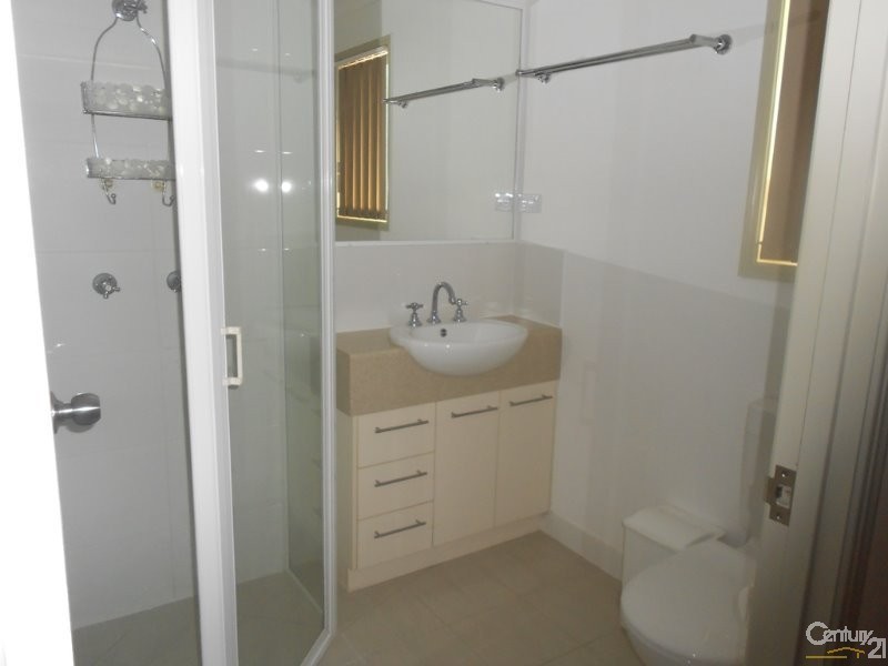 8 Alma Lane, Rockhampton City QLD 4700