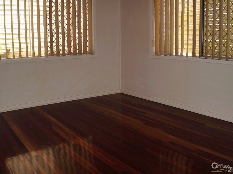 261  Carlton Street, Kawana QLD 4701