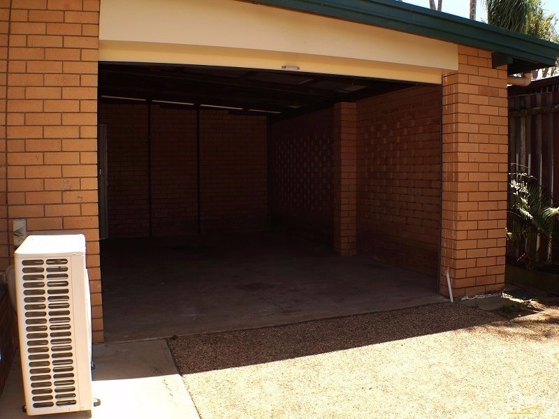 261  Carlton Street, Kawana QLD 4701