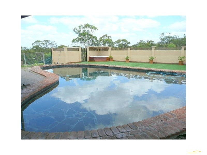 Parkhurst QLD 4702