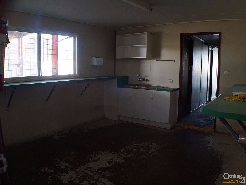 76 Gladstone Road, Allenstown QLD 4700