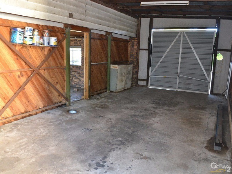 28 Card Street, Berserker QLD 4701