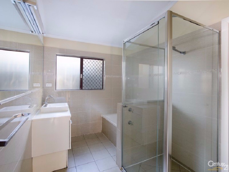 211 Gillam St, Frenchville QLD 4701