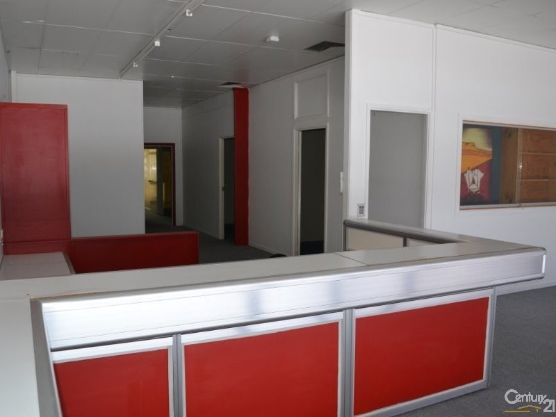 27  East St, Rockhampton City QLD 4700