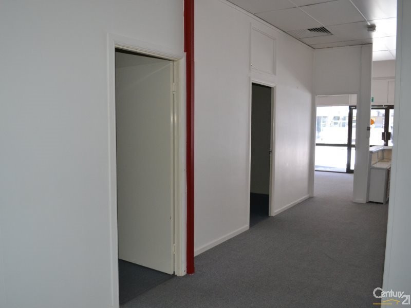 27  East St, Rockhampton City QLD 4700