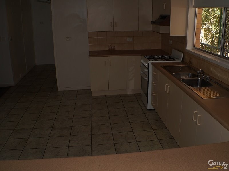 261 Carlton Street, Kawana QLD 4701