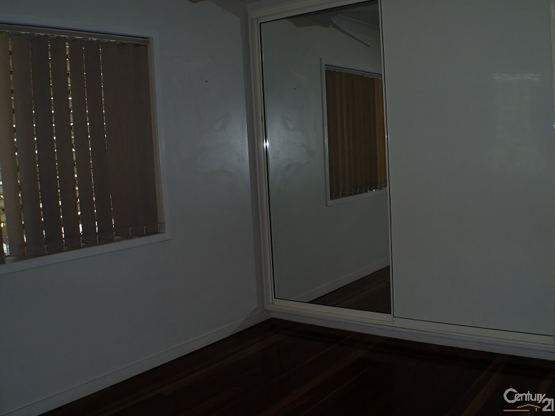 261 Carlton Street, Kawana QLD 4701