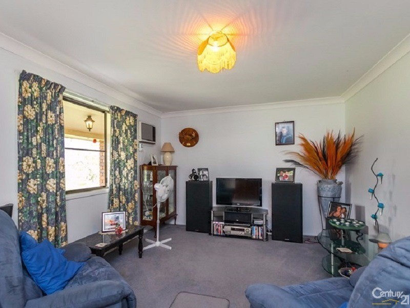 83 Nerimbera School Road, Nerimbera QLD 4701