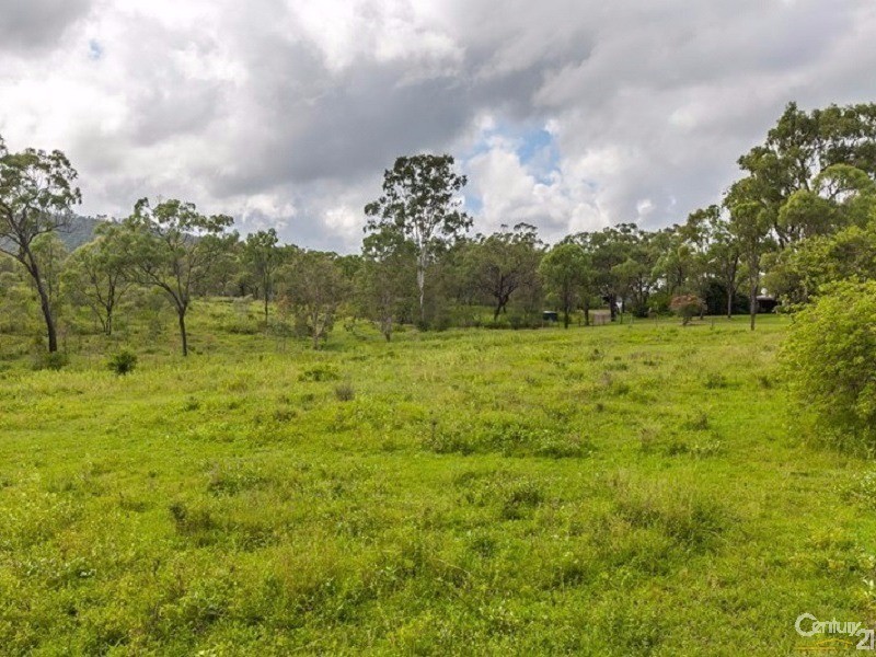 83 Nerimbera School Road, Nerimbera QLD 4701