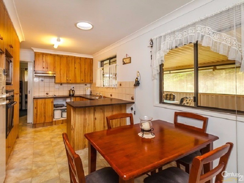 83 Nerimbera School Road, Nerimbera QLD 4701