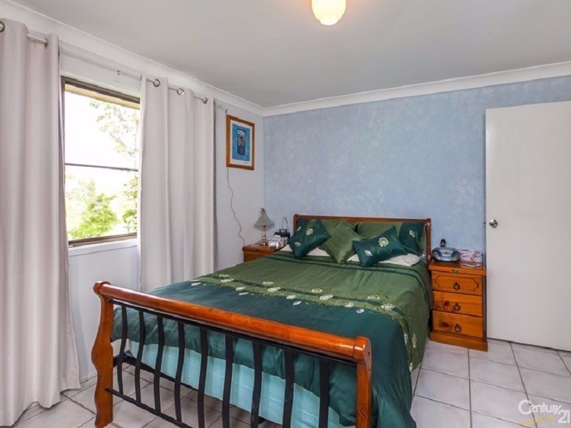 83 Nerimbera School Road, Nerimbera QLD 4701