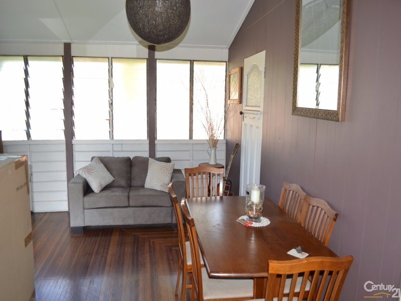 24 Burnett Street, Berserker QLD 4701