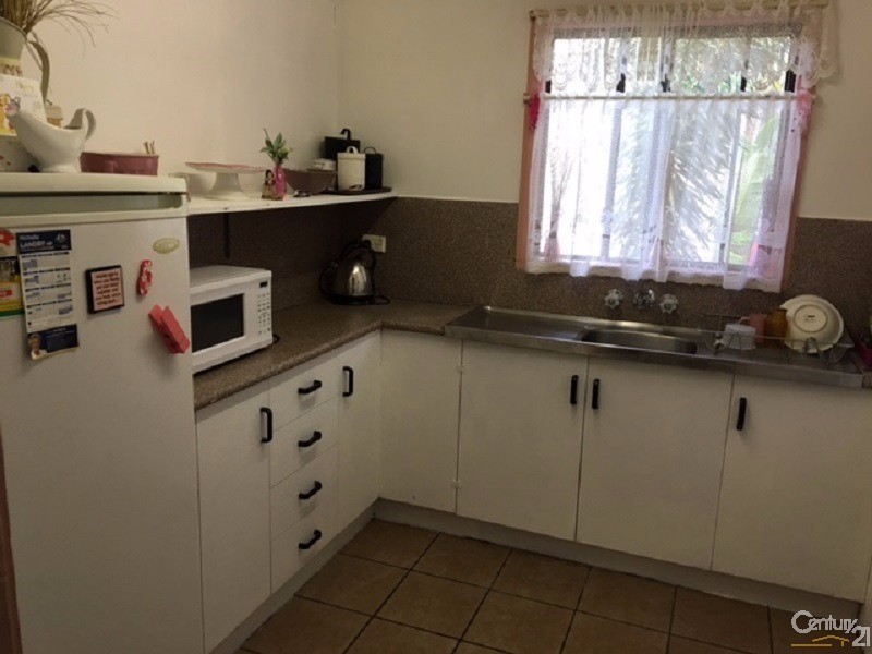 24 Burnett Street, Berserker QLD 4701