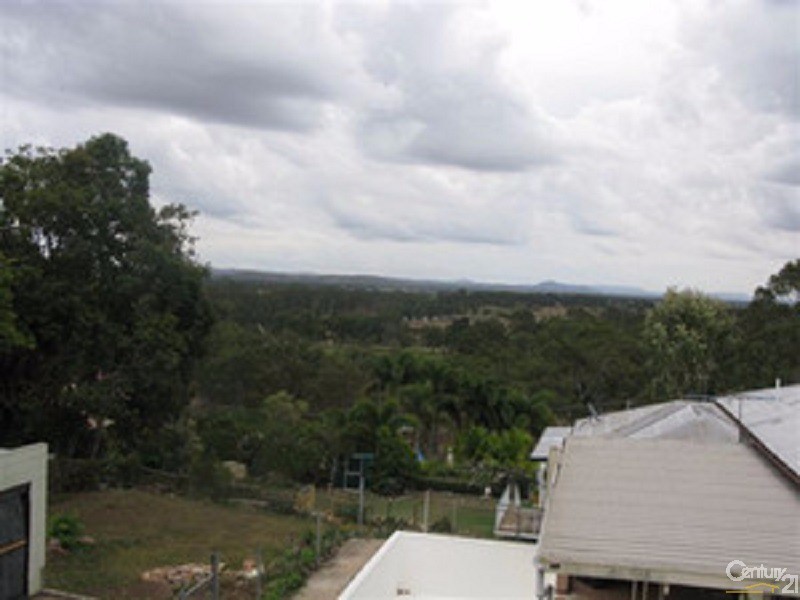 2/21  MacGregor, The Range QLD 4700