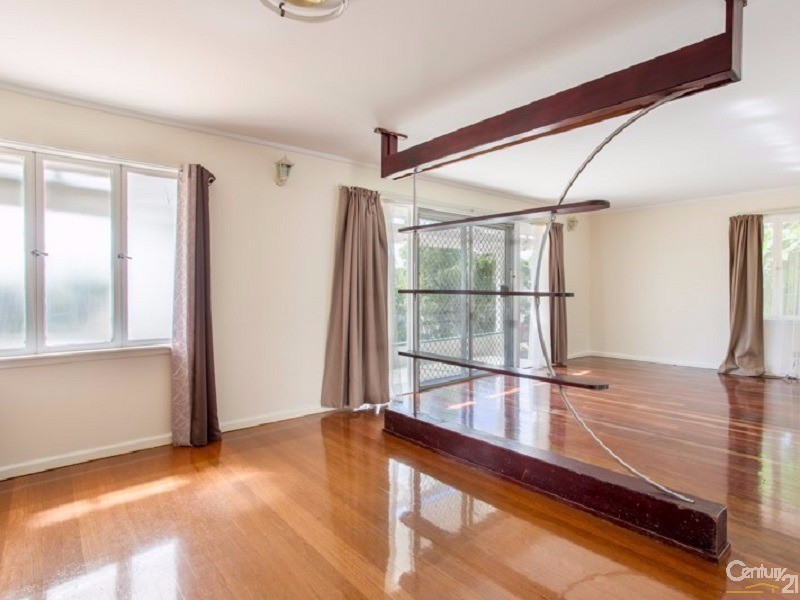 240 Farm Street, Kawana QLD 4701