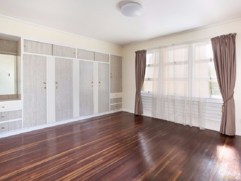 240 Farm Street, Kawana QLD 4701