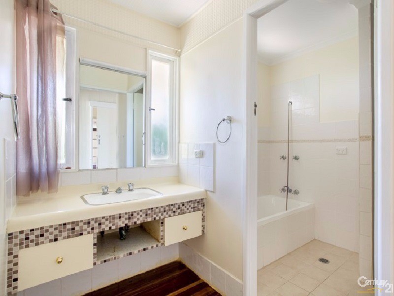 240 Farm Street, Kawana QLD 4701