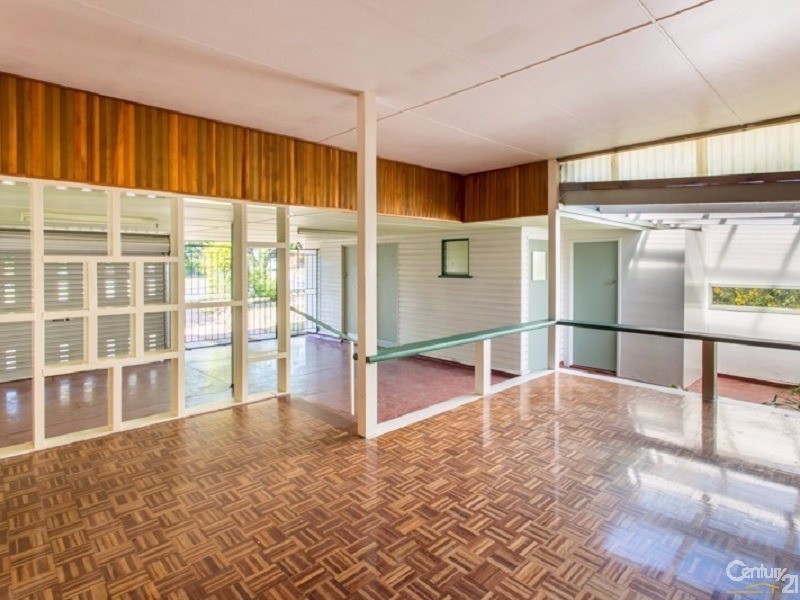240 Farm Street, Kawana QLD 4701