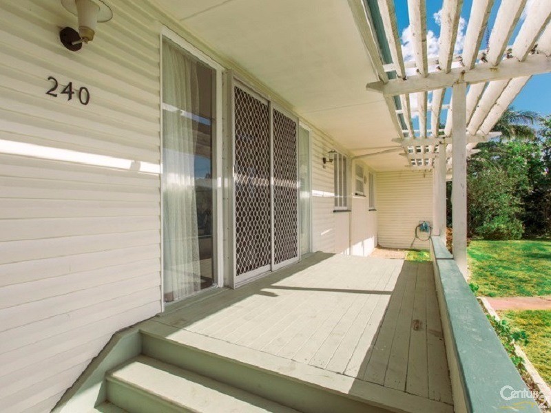 240 Farm Street, Kawana QLD 4701