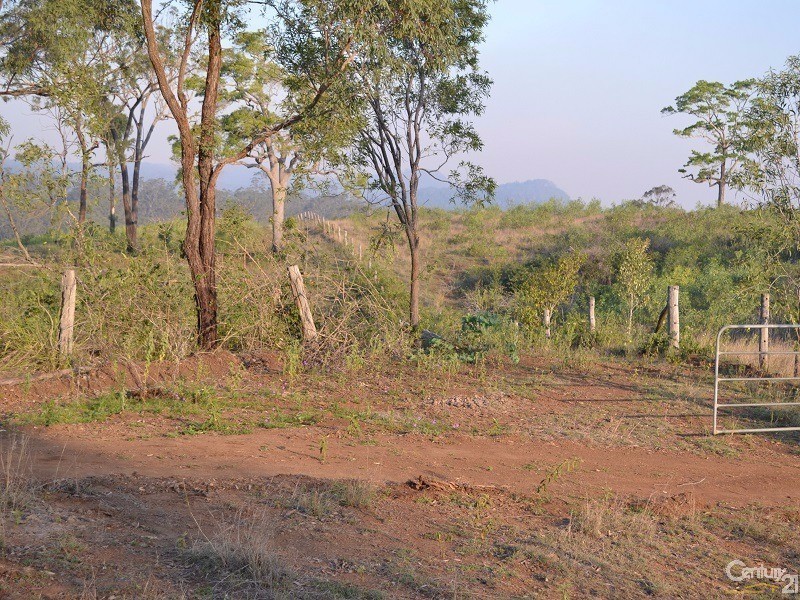 400 Struck Oil Road (Rural), Struck Oil QLD 4714