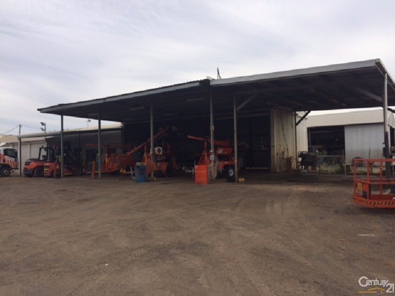 8 Littlefield Street, Blackwater QLD 4717