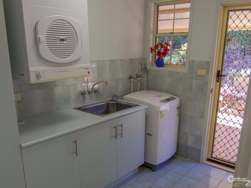 16  Berkelman Street, Frenchville QLD 4701