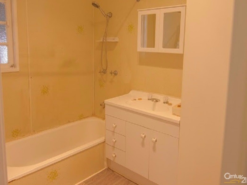 46 Hamilton Ave, Wandal QLD 4700