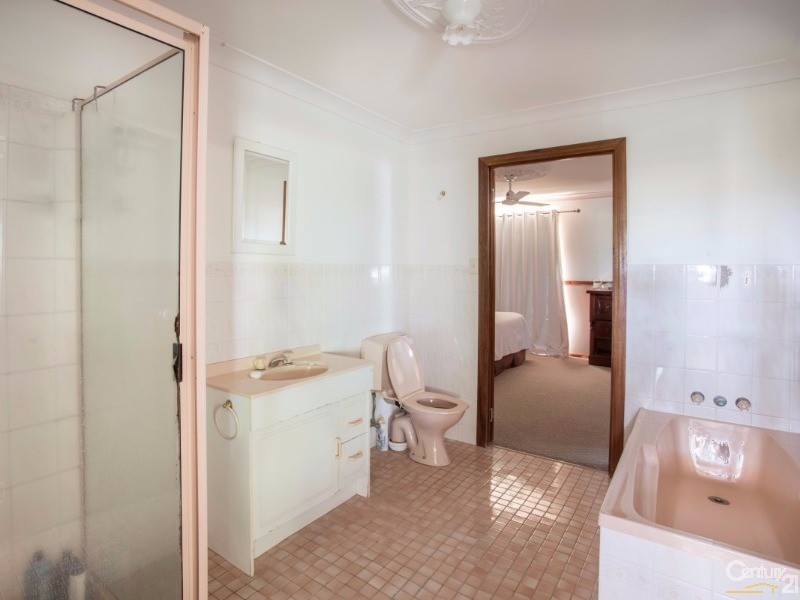 89 Boys Road, Alton Downs QLD 4702