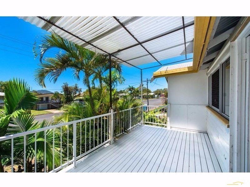 378 East Street, Depot Hill QLD 4700