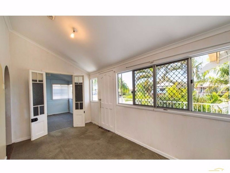 378 East Street, Depot Hill QLD 4700