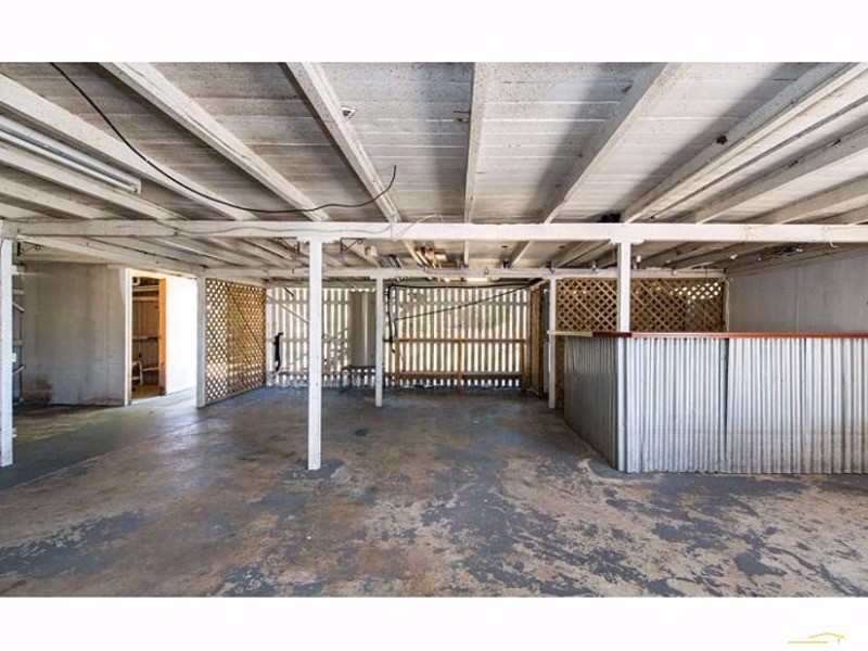 378 East Street, Depot Hill QLD 4700