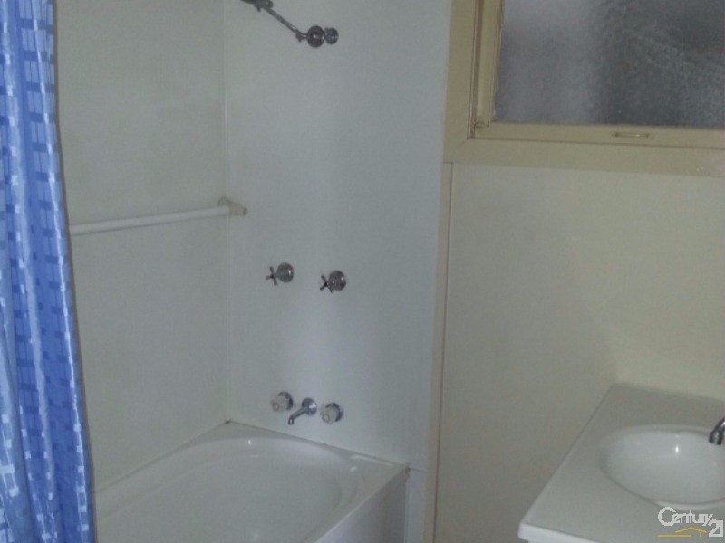 40 Hinchliff Street, Kawana QLD 4701