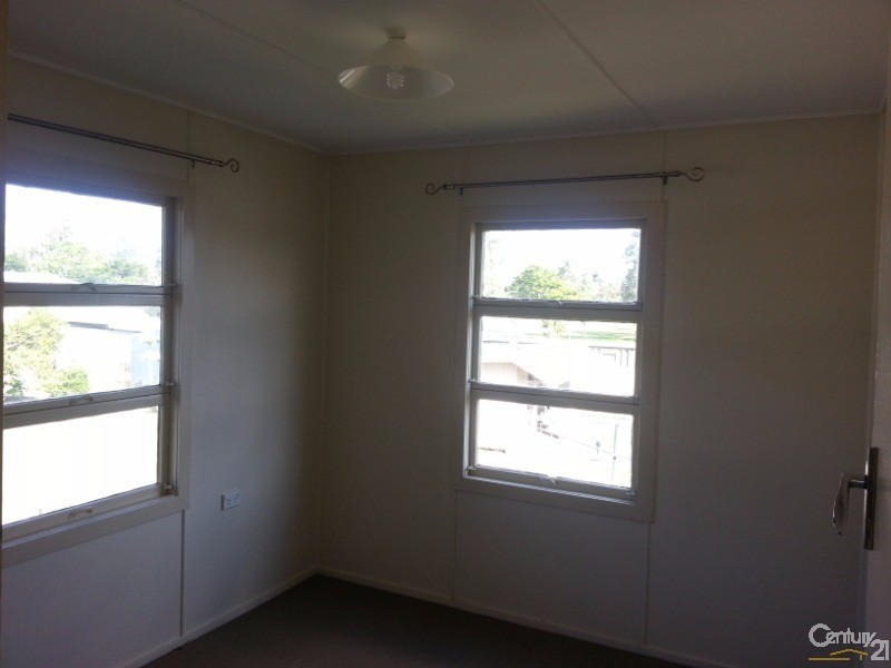 40 Hinchliff Street, Kawana QLD 4701