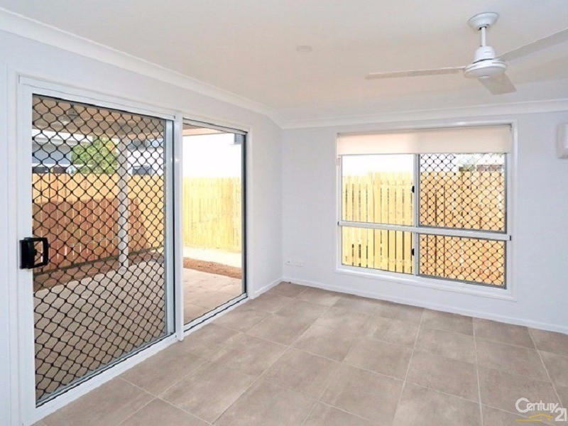 15 Card Street, Berserker QLD 4701