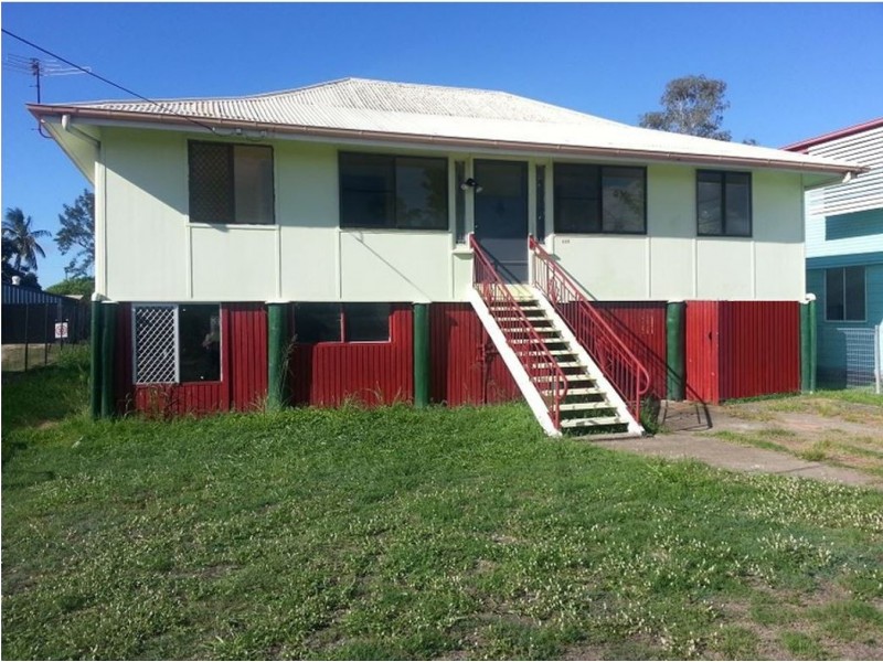 111 High Street, Berserker QLD 4701