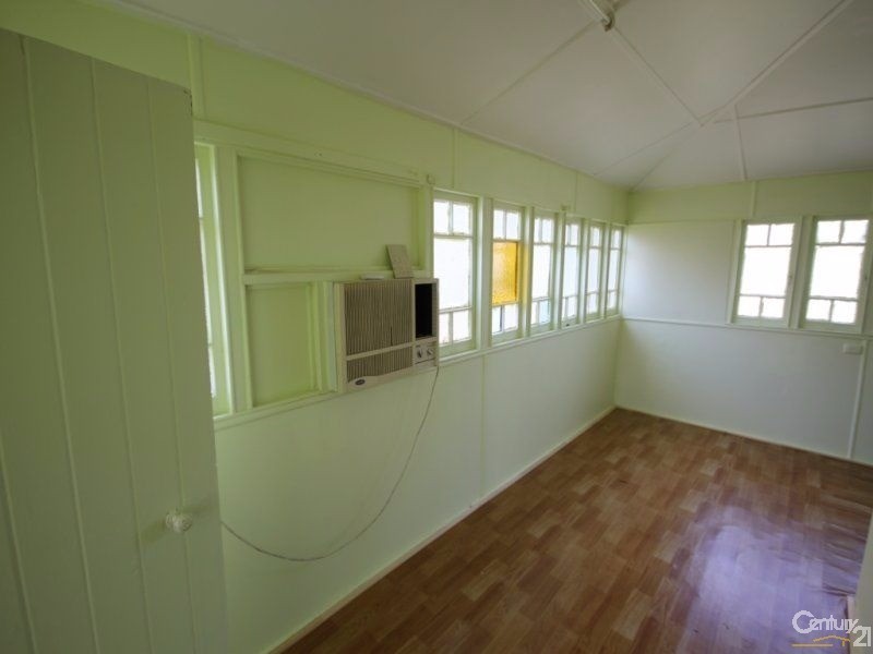 153 High St, Berserker QLD 4701