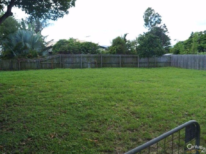 153 High St, Berserker QLD 4701