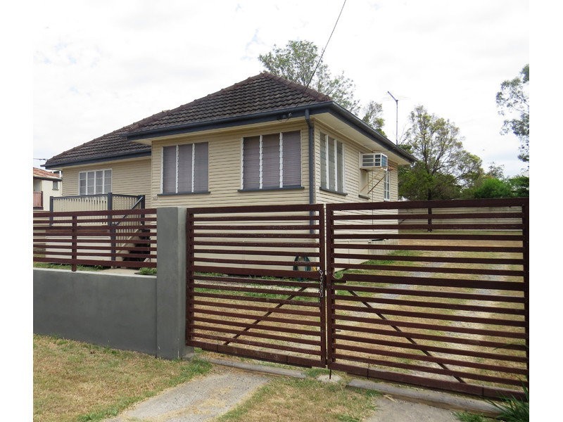 61 Deacon Street, Berserker QLD 4701