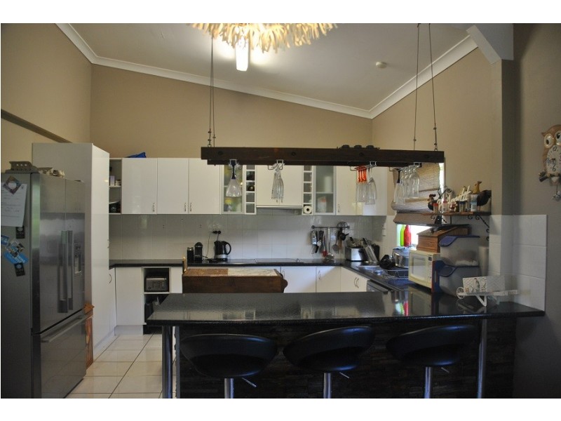 128 Dendle Road, Milman QLD 4702