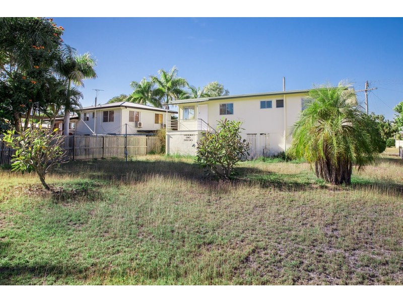 49 Gray Street, Park Avenue QLD 4701