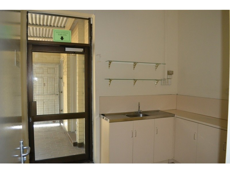 27 East Street, Rockhampton City QLD 4700