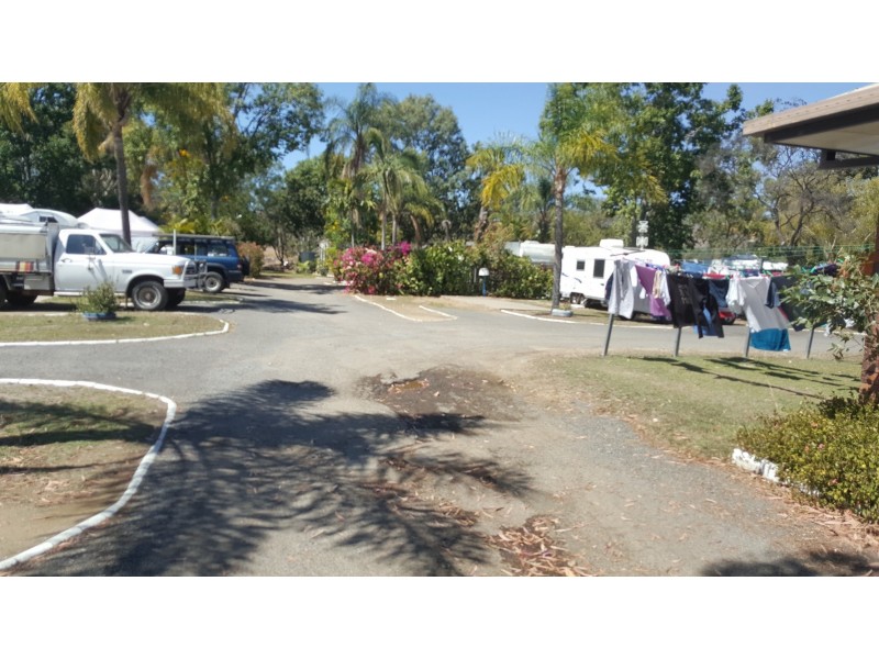 900-904 Yaamba Road, Parkhurst QLD 4702